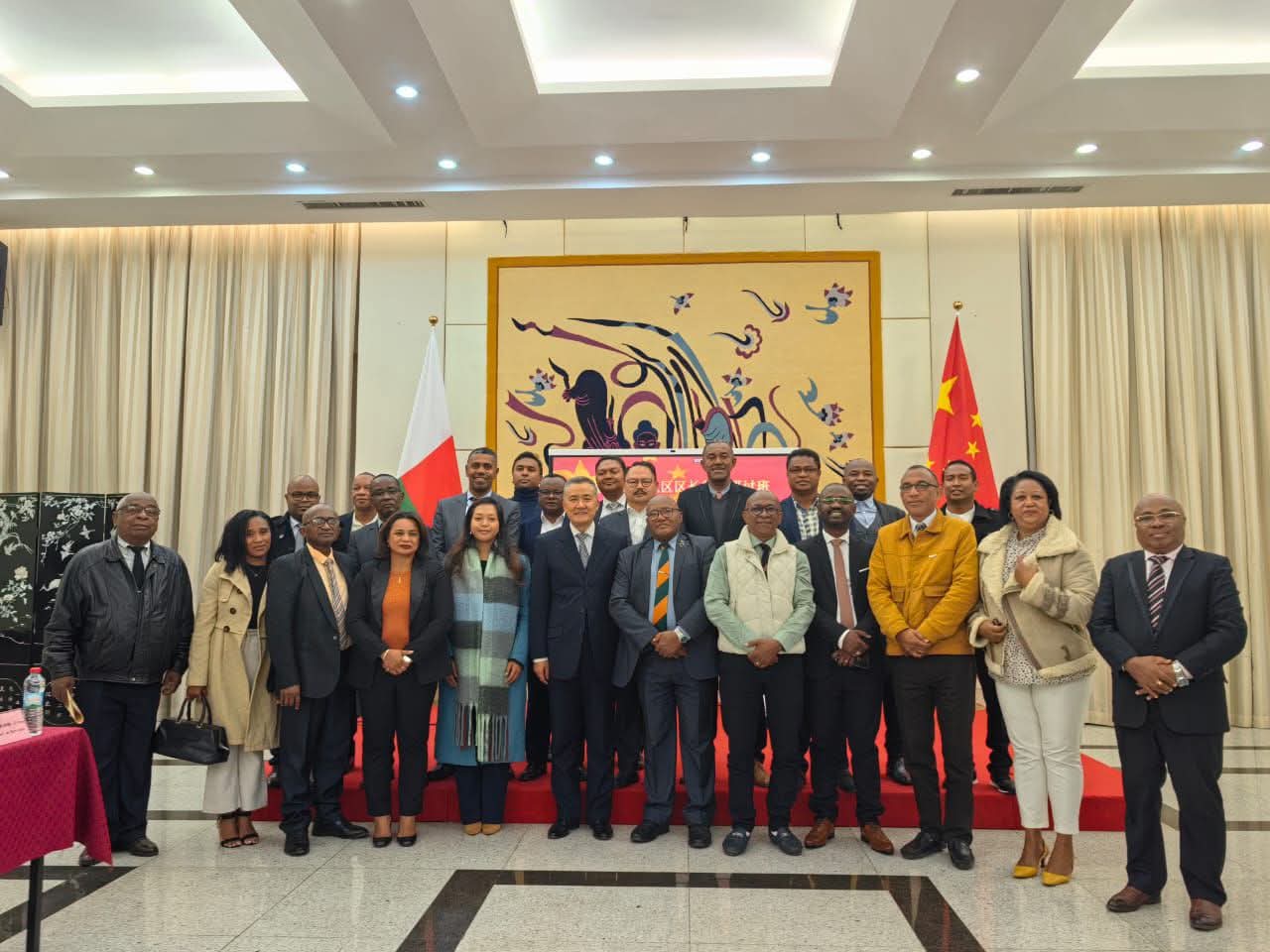 Fikaonan-doha stratejika ho fanamafisana hatrany ny fifandraisana diplomatika eo amin'ny firenena Malagasy sy ny firenena sinoa